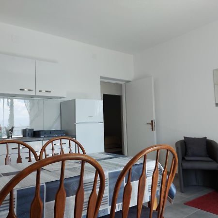 Apartmani Mare 노비비노돌스키 외부 사진